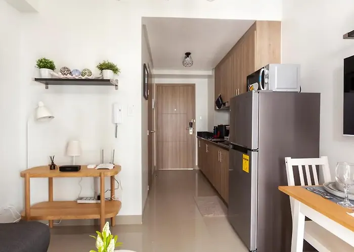 Shore 2 Apartment With Balcony